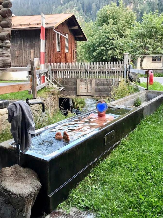 Casa Cuschina - Mit Sauna In Der Schoenen Surselva Dardin Exteriör bild