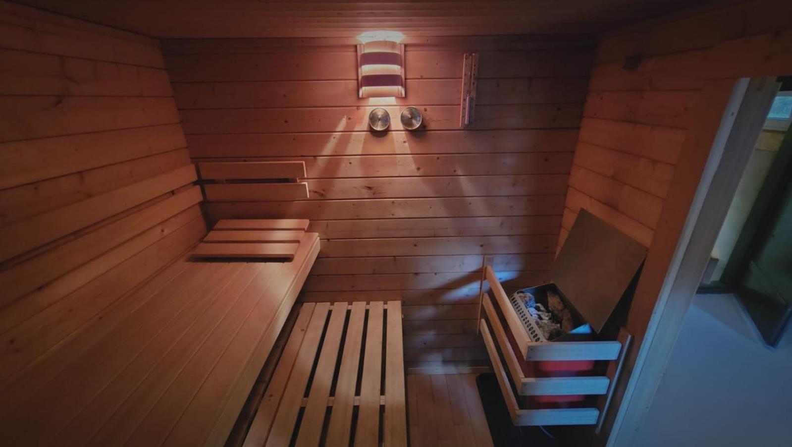 Casa Cuschina - Mit Sauna In Der Schoenen Surselva Dardin Exteriör bild