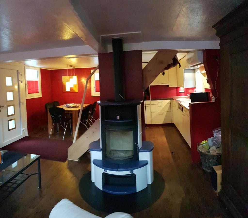 Casa Cuschina - Mit Sauna In Der Schoenen Surselva Dardin Exteriör bild