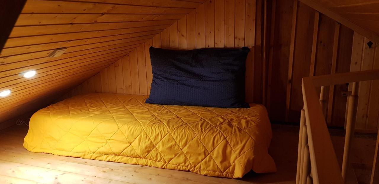 Casa Cuschina - Mit Sauna In Der Schoenen Surselva Dardin Exteriör bild