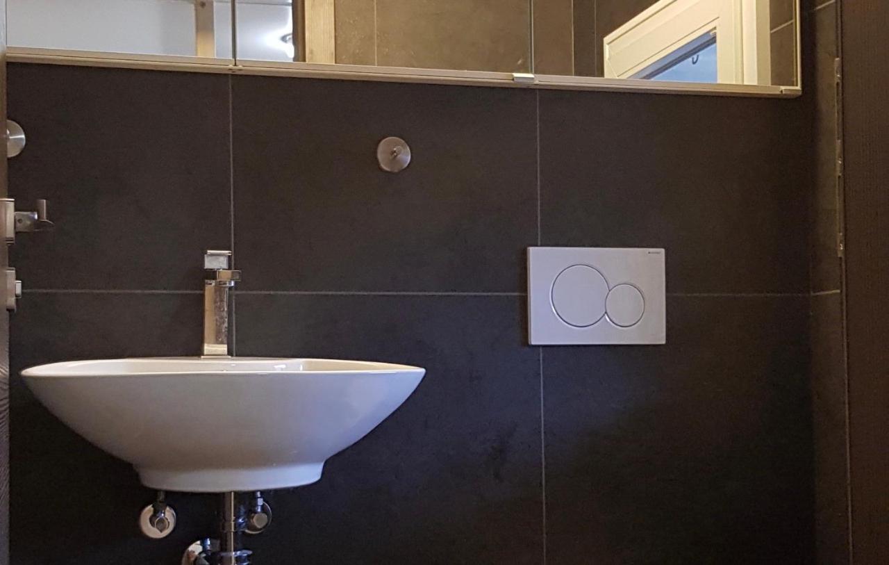 Casa Cuschina - Mit Sauna In Der Schoenen Surselva Dardin Exteriör bild